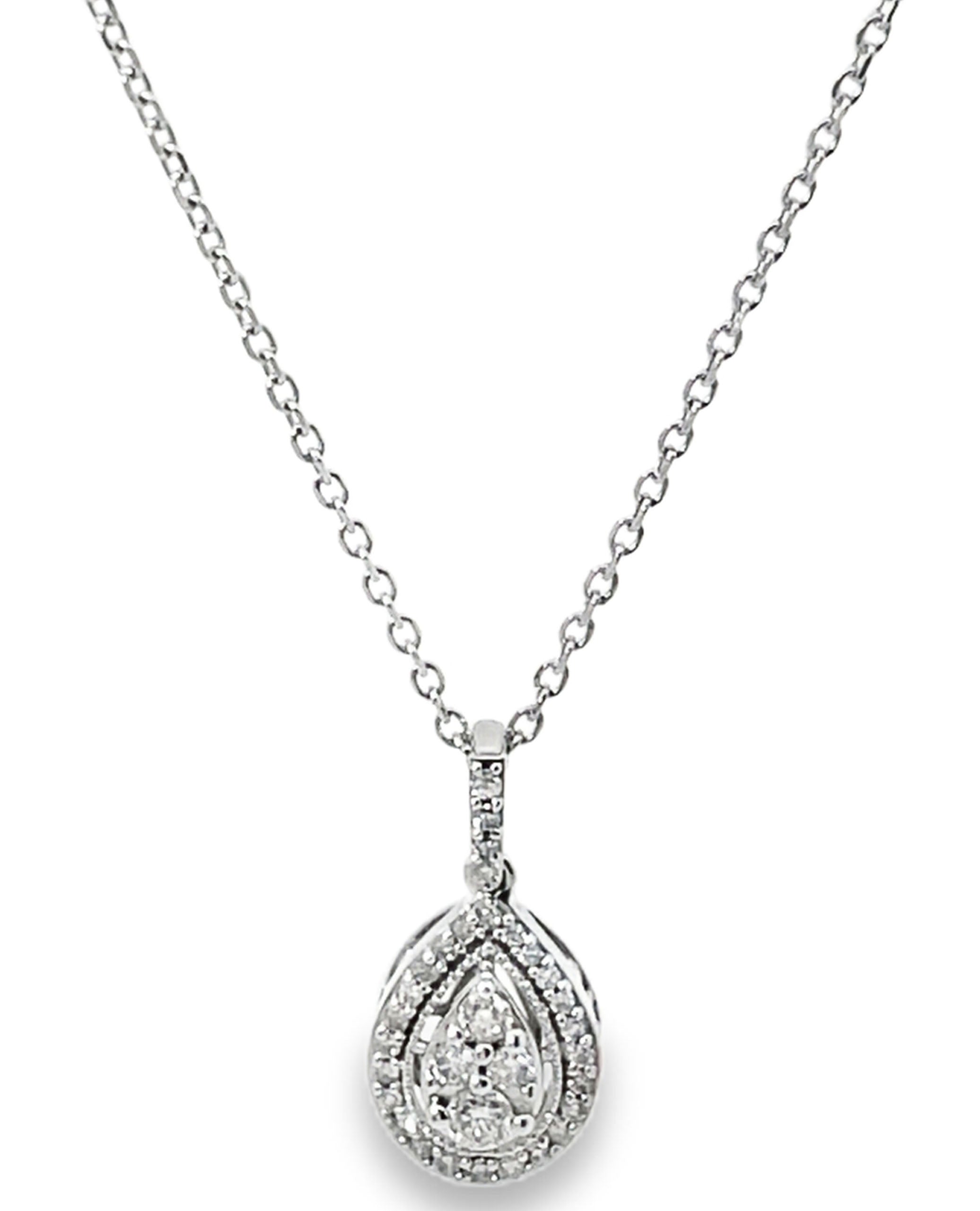 14K White Gold Diamond Pendant Necklace