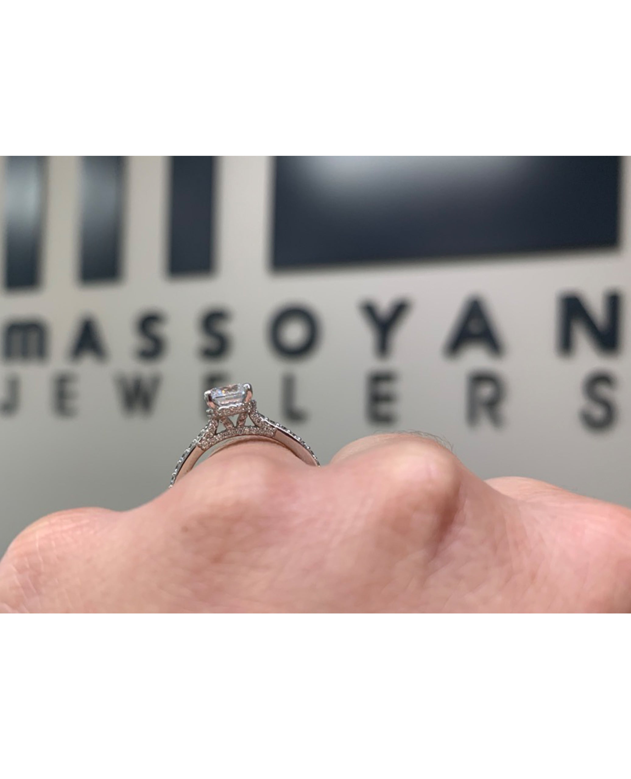 Ritani 1RZ1320CR14WG Engagement Ring
