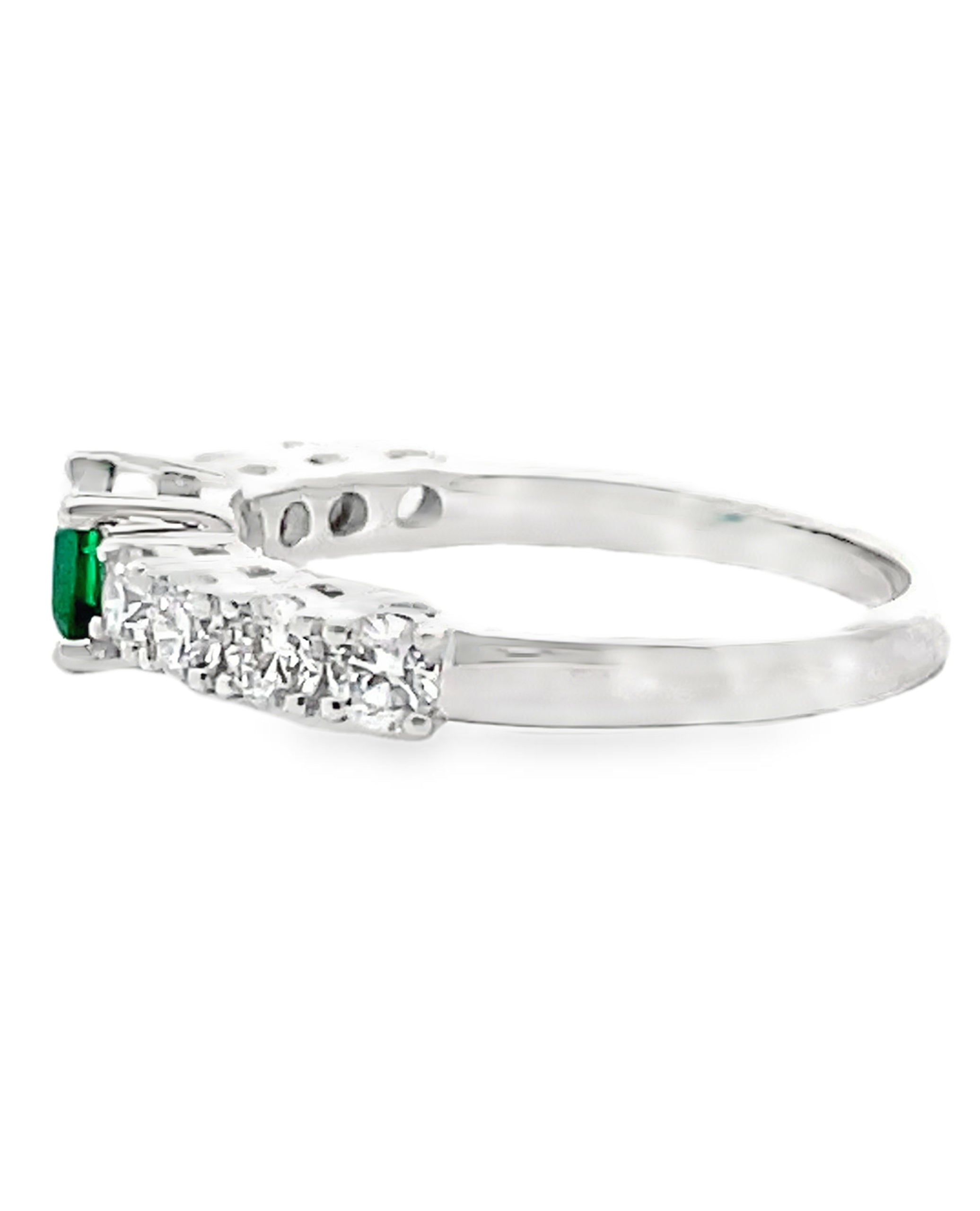 18K White Gold Single Row Diamond Ring with One Center Emerald 0.71 Carat East West