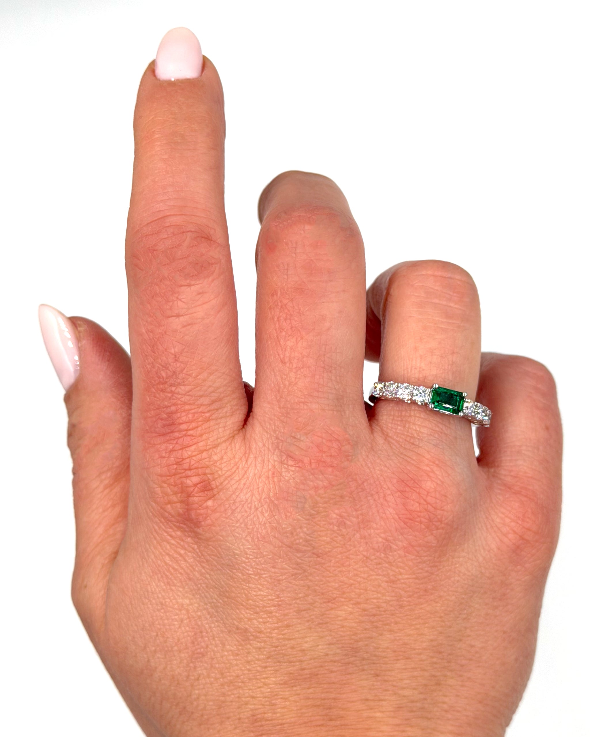 18K White Gold Single Row Diamond Ring with One Center Emerald 0.71 Carat East West