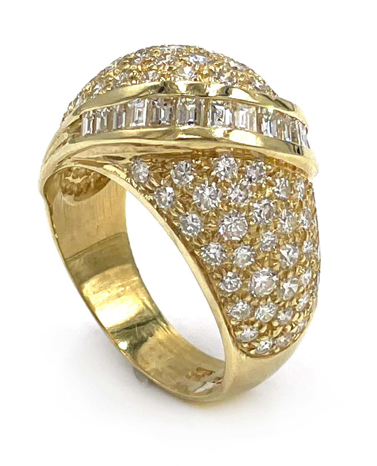 Vintage Dome Ring with Round and Baguette Diamonds 2.65 Carats in 18K Yellow Gold