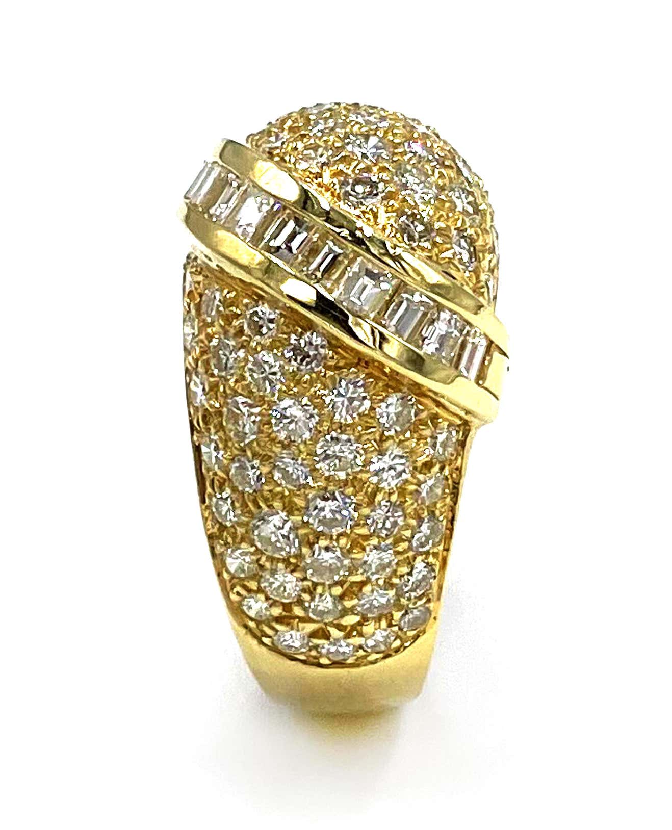 Vintage Dome Ring with Round and Baguette Diamonds 2.65 Carats in 18K Yellow Gold