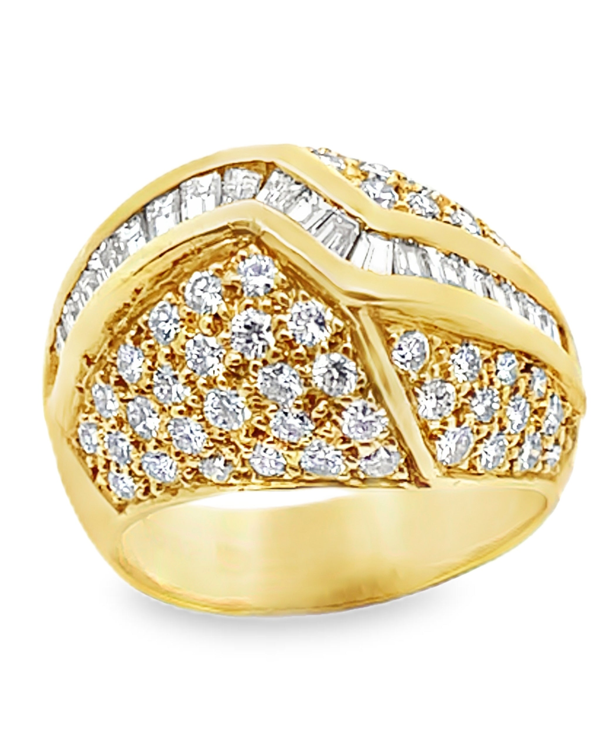 Vintage Dome Ring Set in 18K Yellow Gold with 1.90 Carats of Diamonds