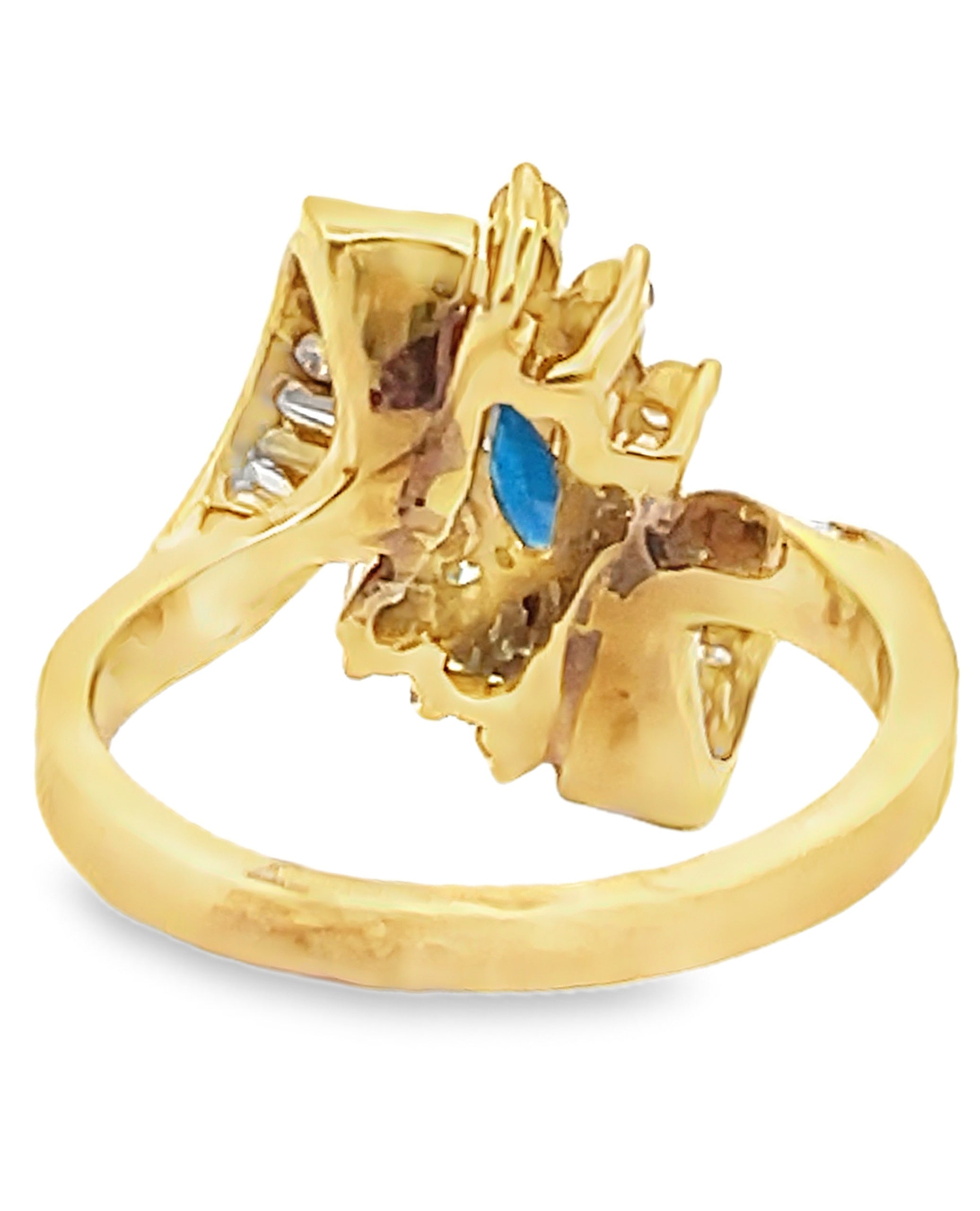 Vintage 0.80 Carat Marquise Sapphire Ring with Bageutte and Round Diamonds 1.10 Carats in 18K Yellow Gold