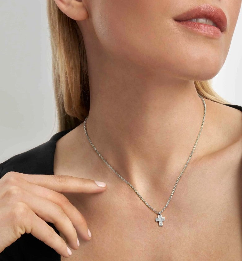 Nomination 240904/031 Carismatica Small Cross Necklace White CZ