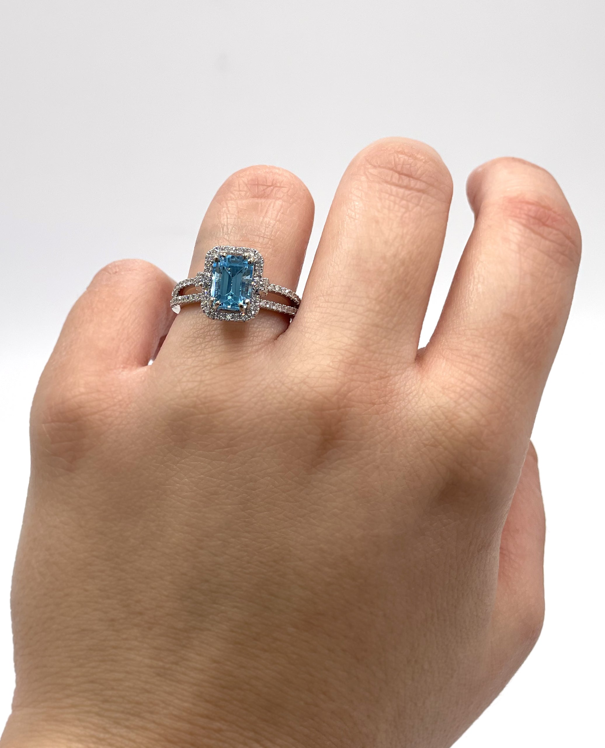 Vanna K 18RO51811DCZ Diamond Ring with One Emerald Cut 8X6 Millimeter Swiss Blue Topaz