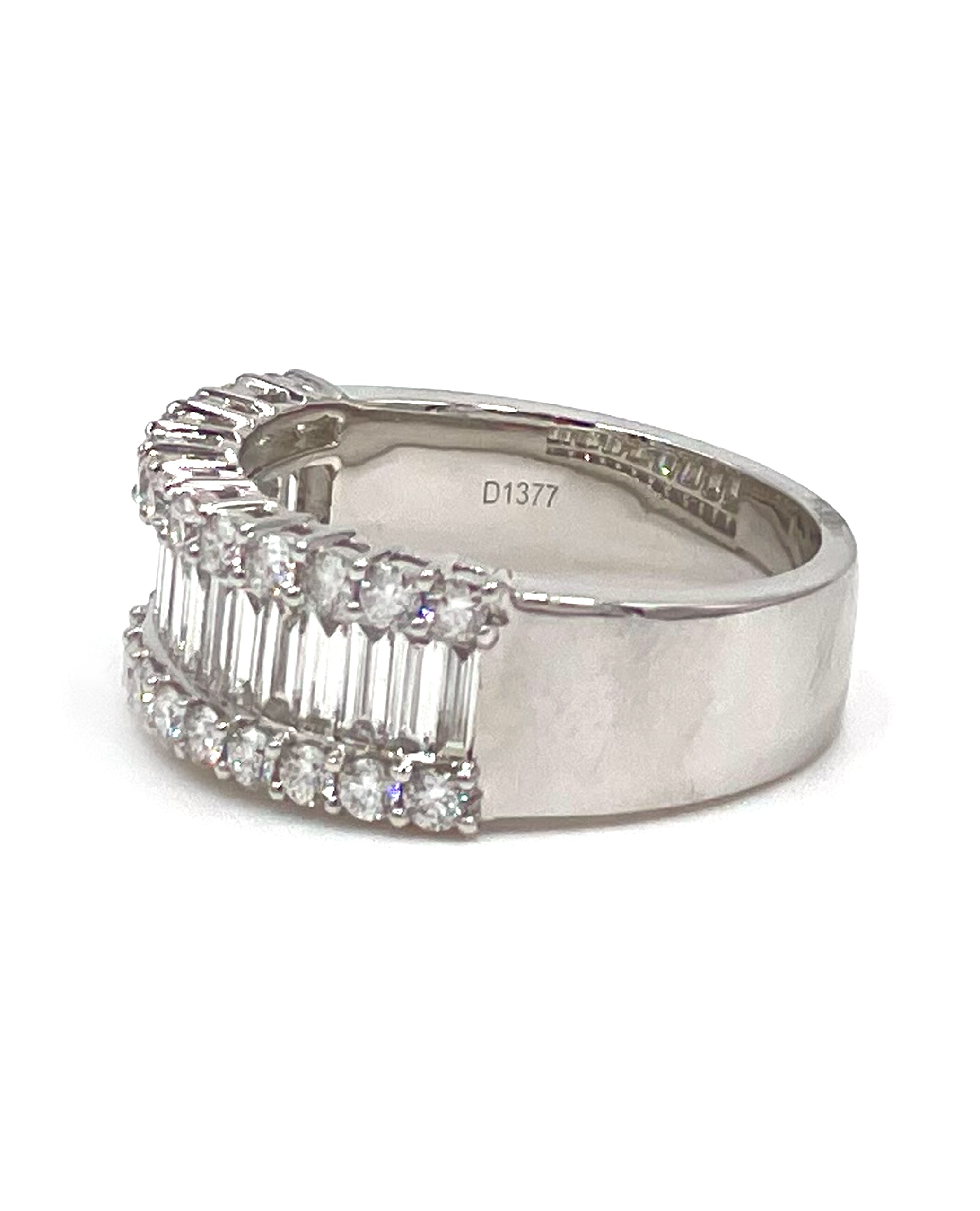 18K White Gold Baguette and Round Diamond Ring