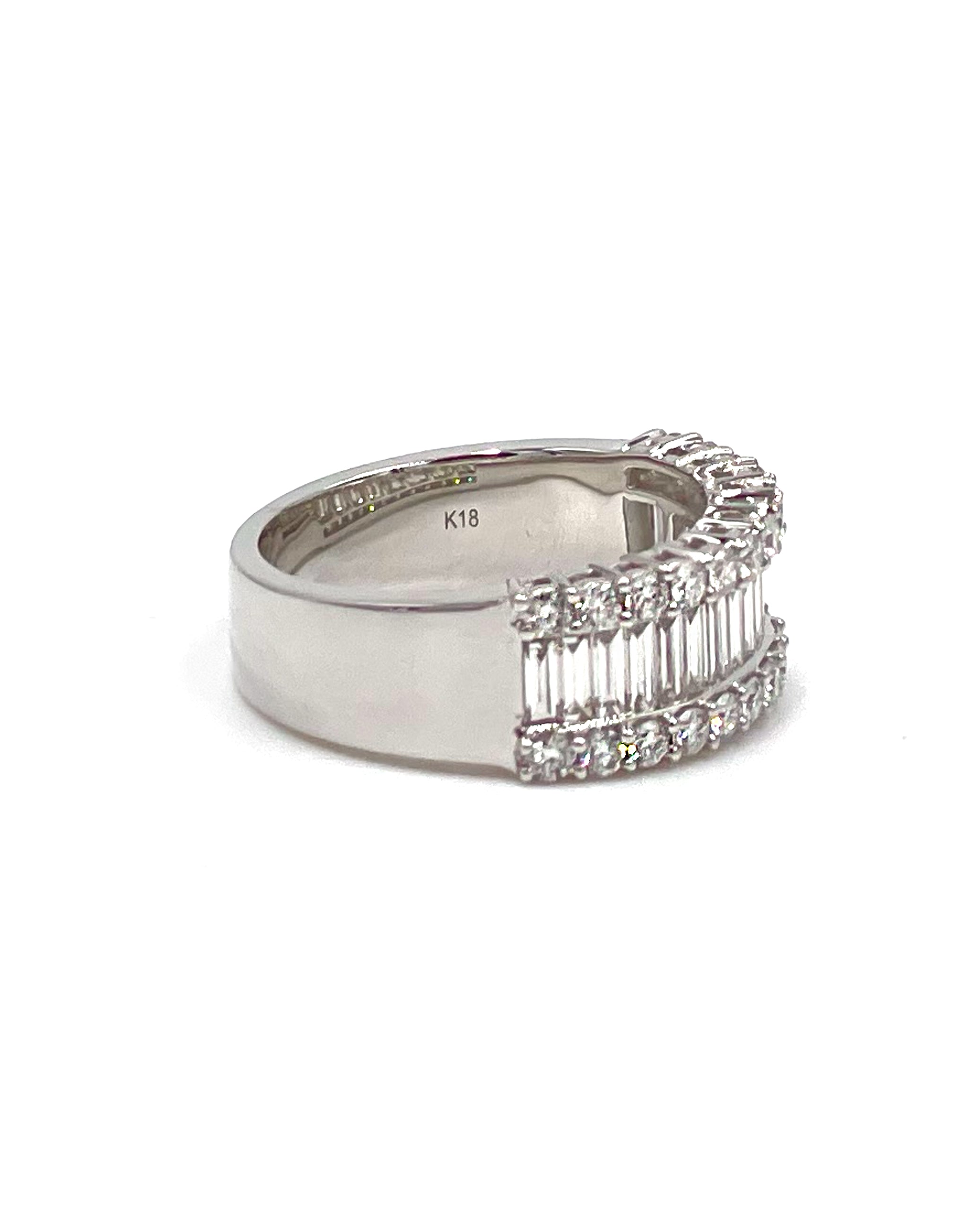 18K White Gold Baguette and Round Diamond Ring