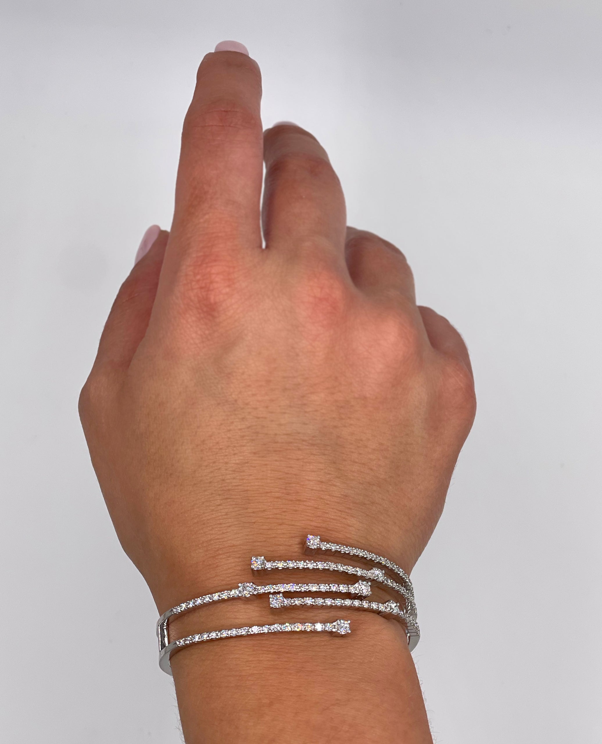 14K White Gold Multi Row Hinged 2.00 Carat Diamond Bangle Bracelet