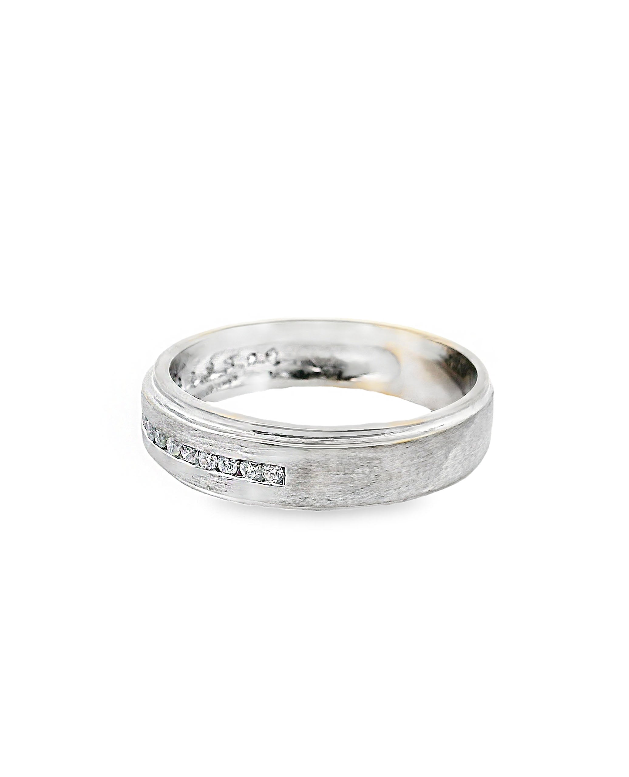 14K White Gold Men's Ring with Satin Finish and Round Diamonds