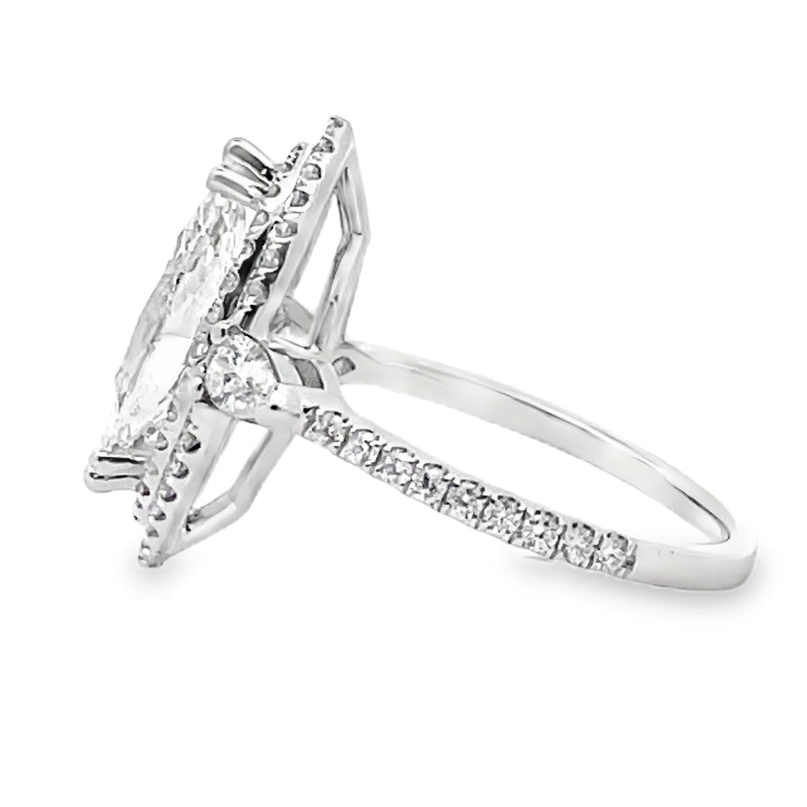 18K White Gold Diamond Ring with Lab Grown Marquise Center