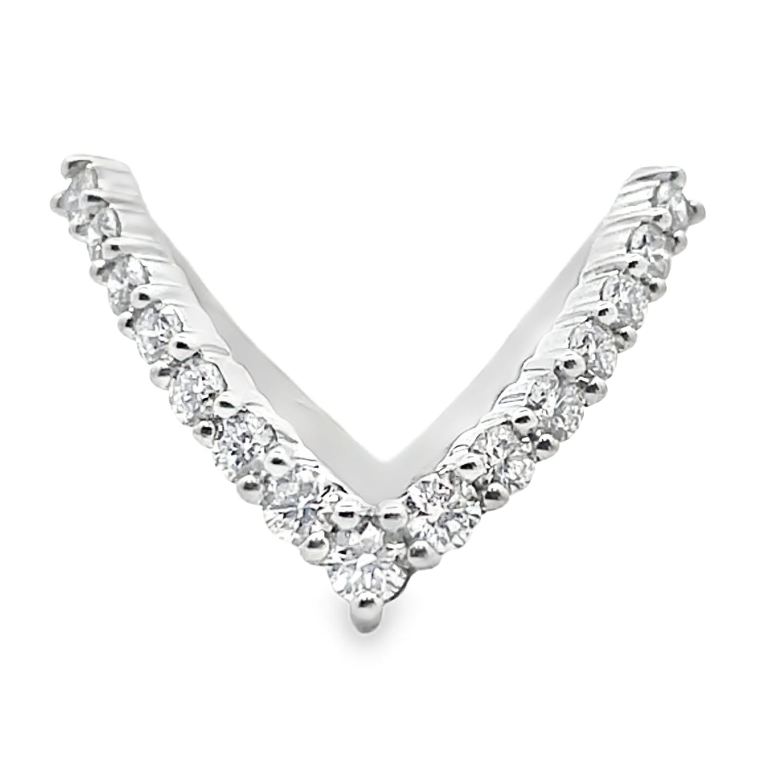 18K White Gold "V" Shape Diamond Ring 0.58 Carats