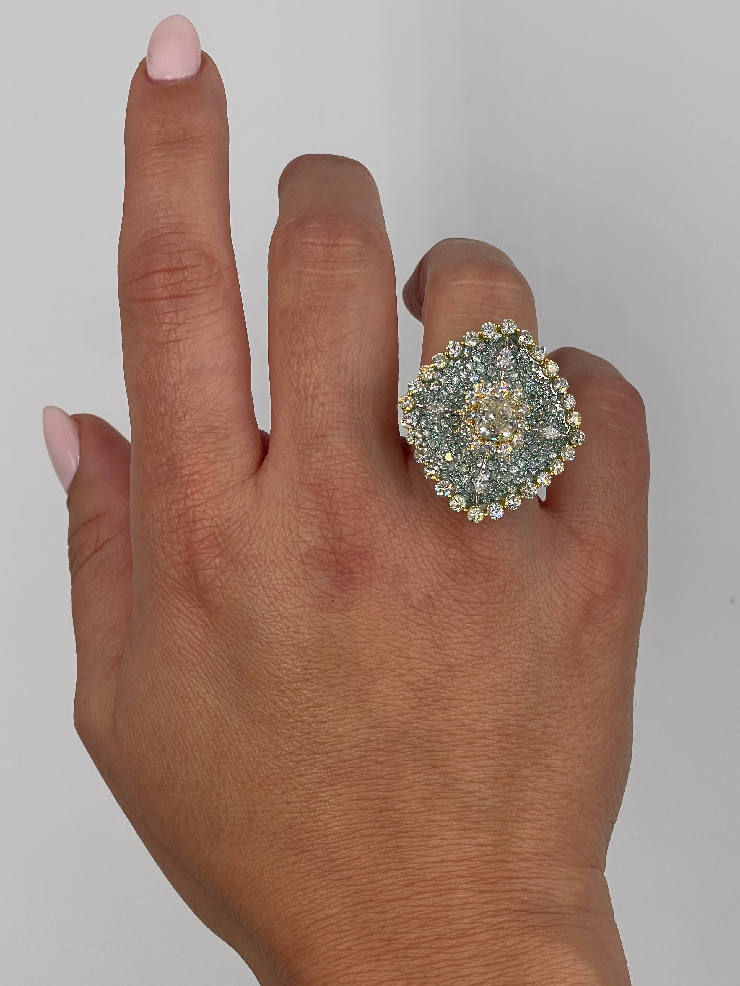 18K Two Tone Gold Diamond & Yellow Diamond Right Hand Fashion Ring 6.44 Carats Total