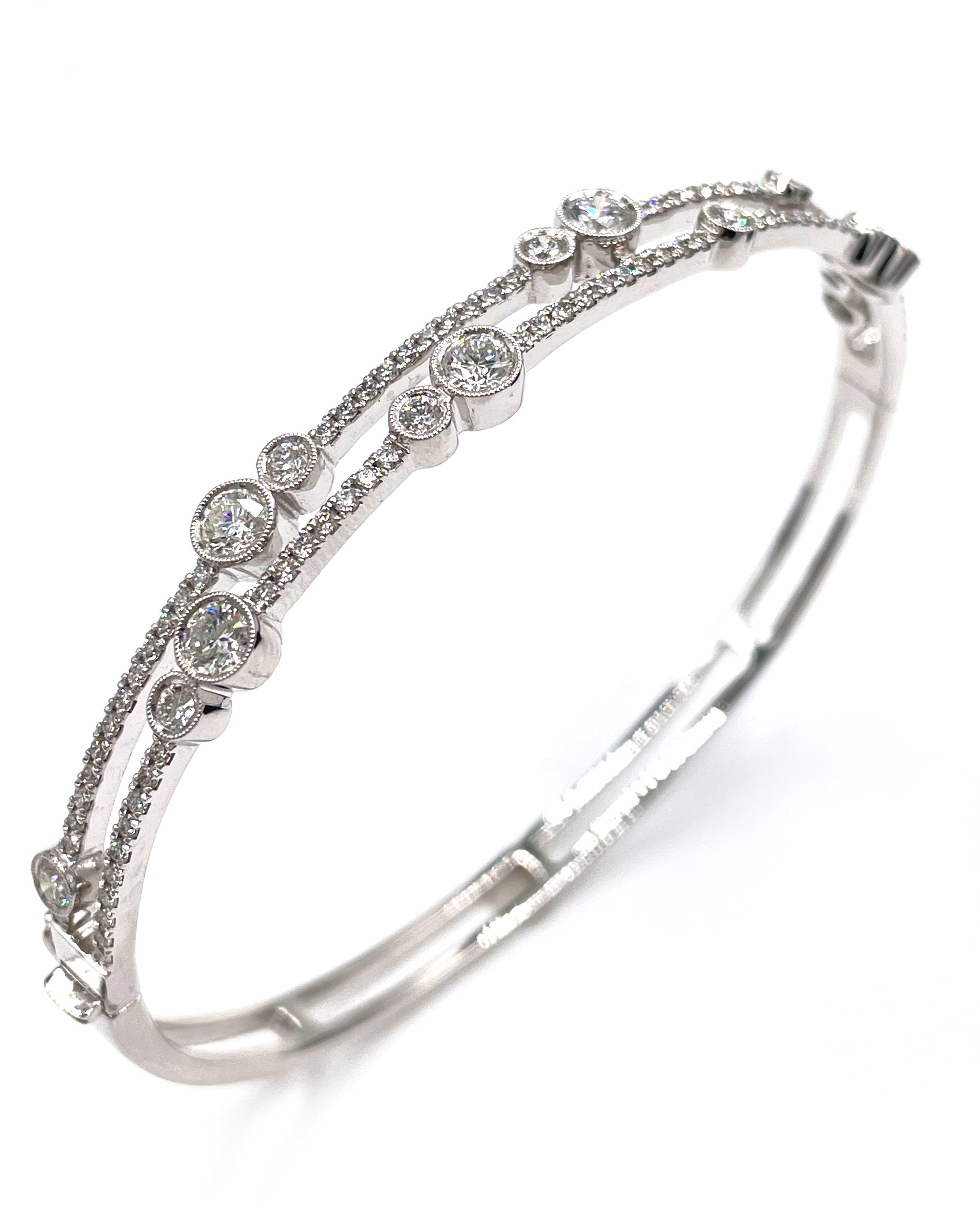 Simon G. LB2420 18K White Gold Diamond Bangle Bracelet