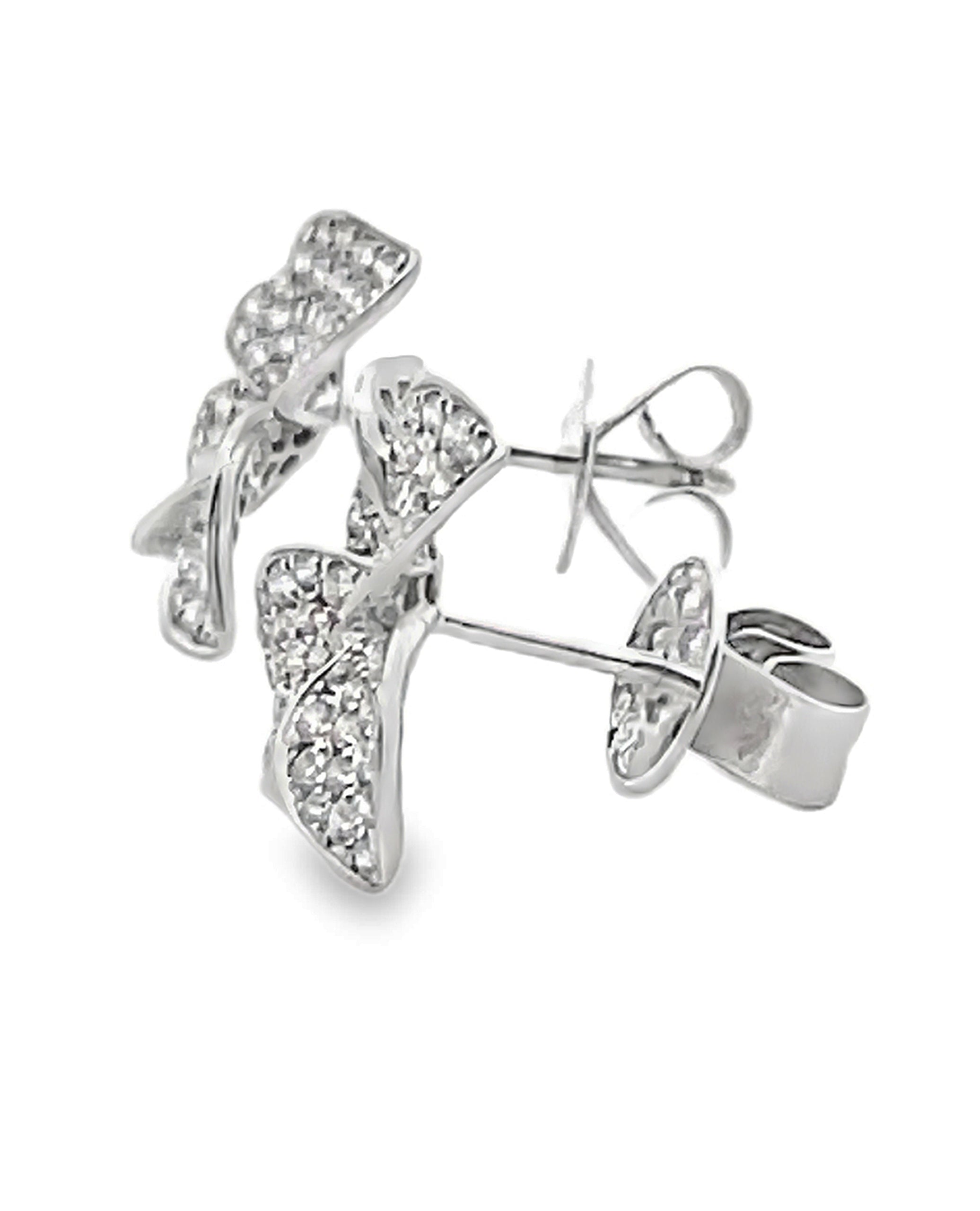 18K White Gold 0.90 Carat Diamond Flower Stud Earrings