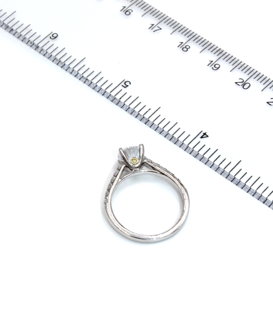 Simon G. MR1976 Engagement Ring