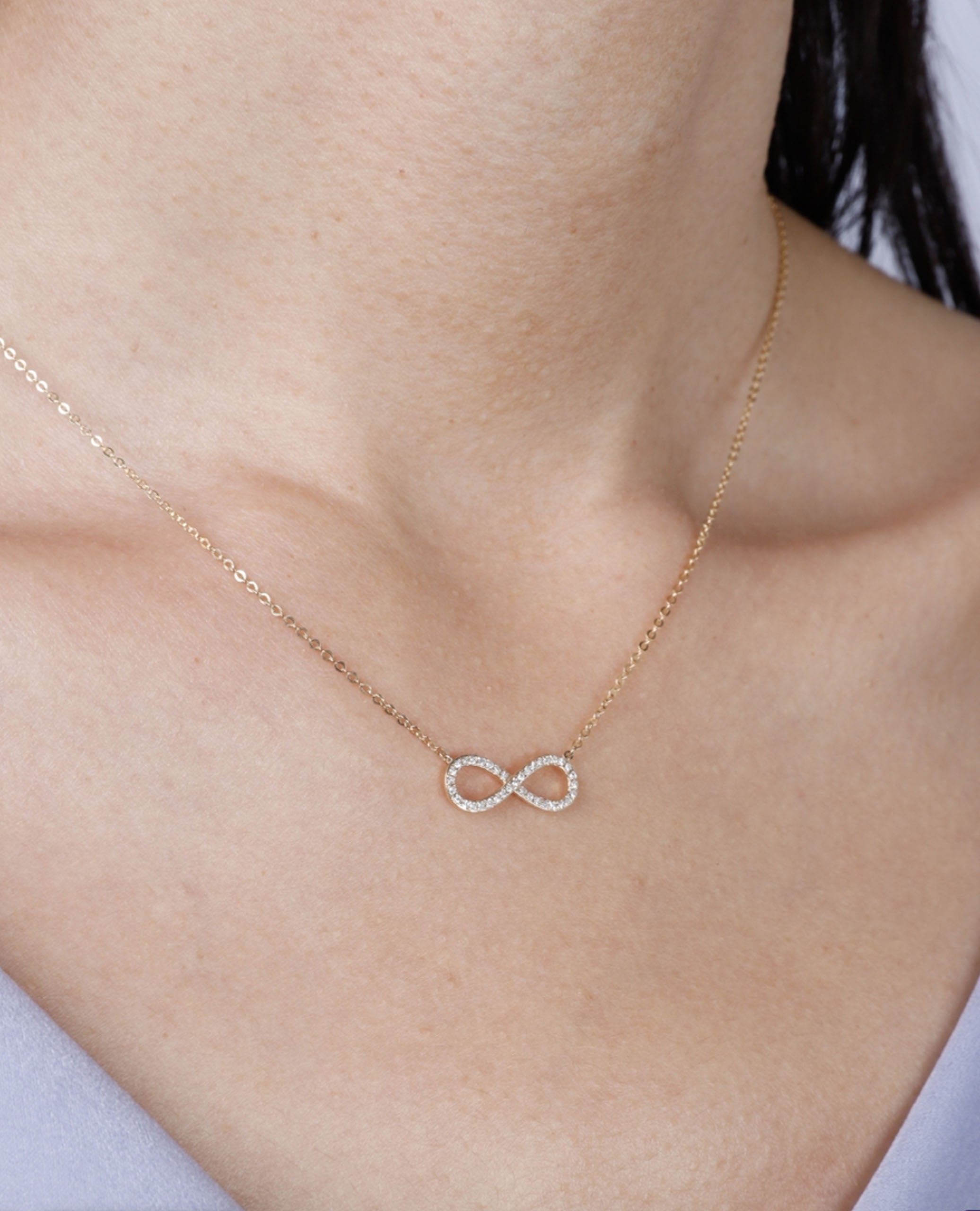 14K White Gold 0.11 Carat Diamond Infinity Necklace