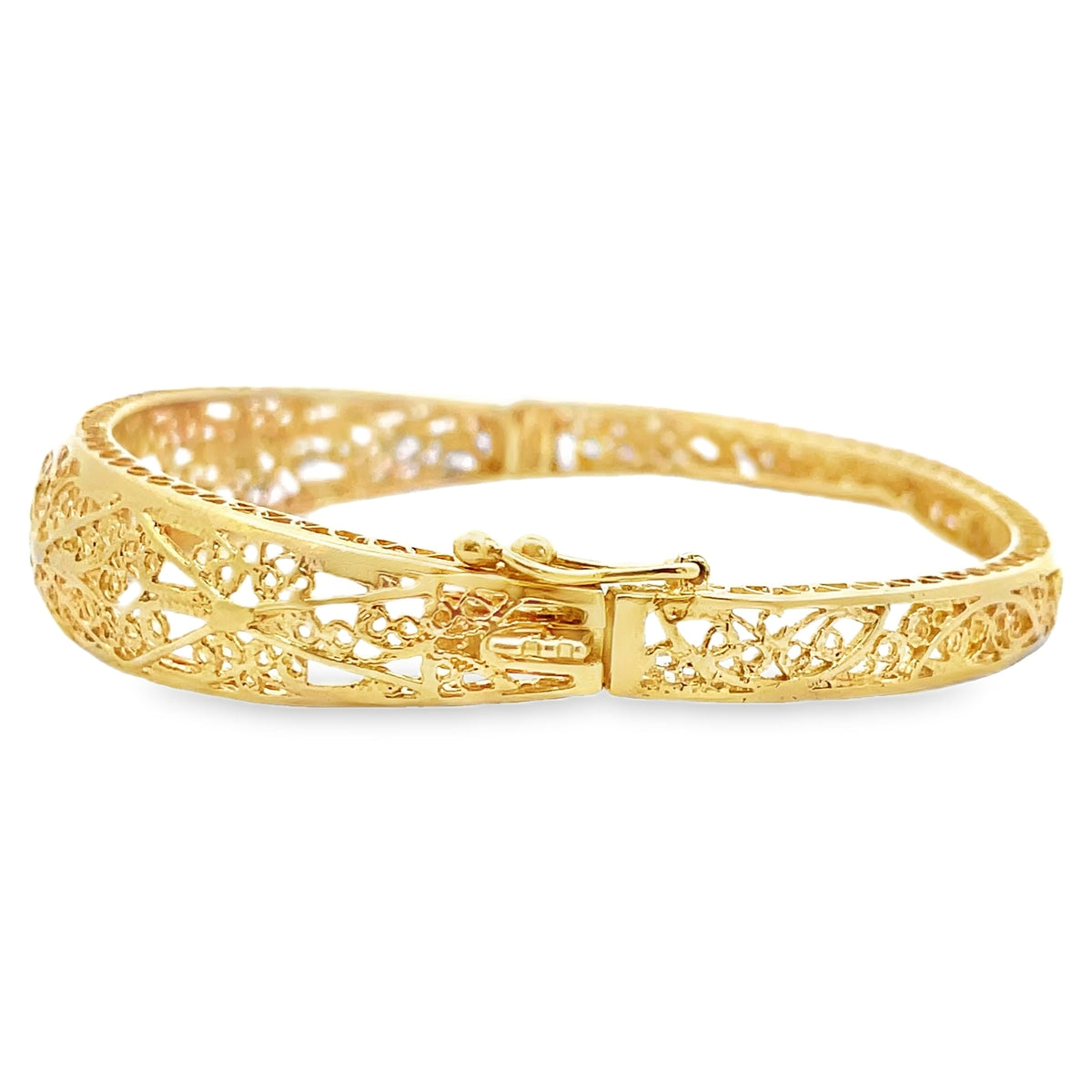 Pre-Owned Vintage 14K Yellow Gold Open-Work Scroll and Filigree Detailed Hinged Bangle Bracelet with Safety Clasp