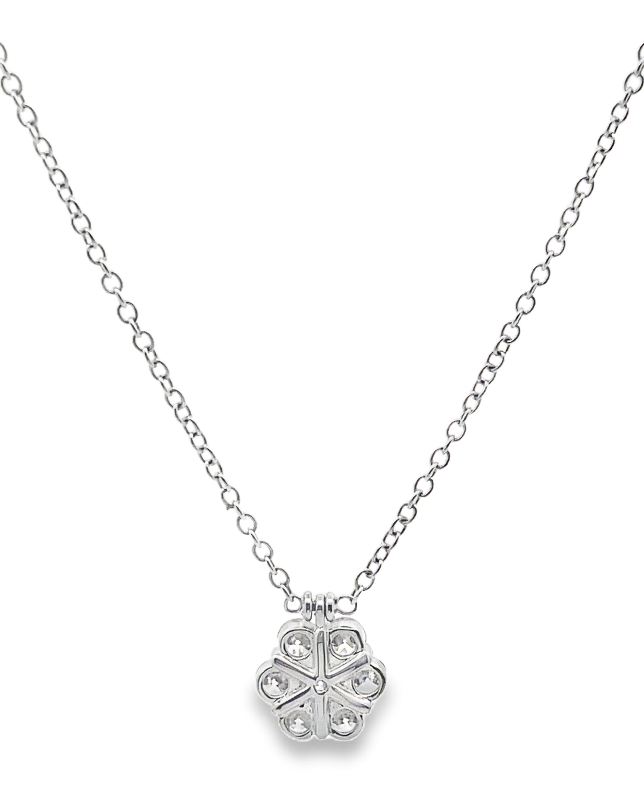 18K White Gold Diamond Cluster Necklace