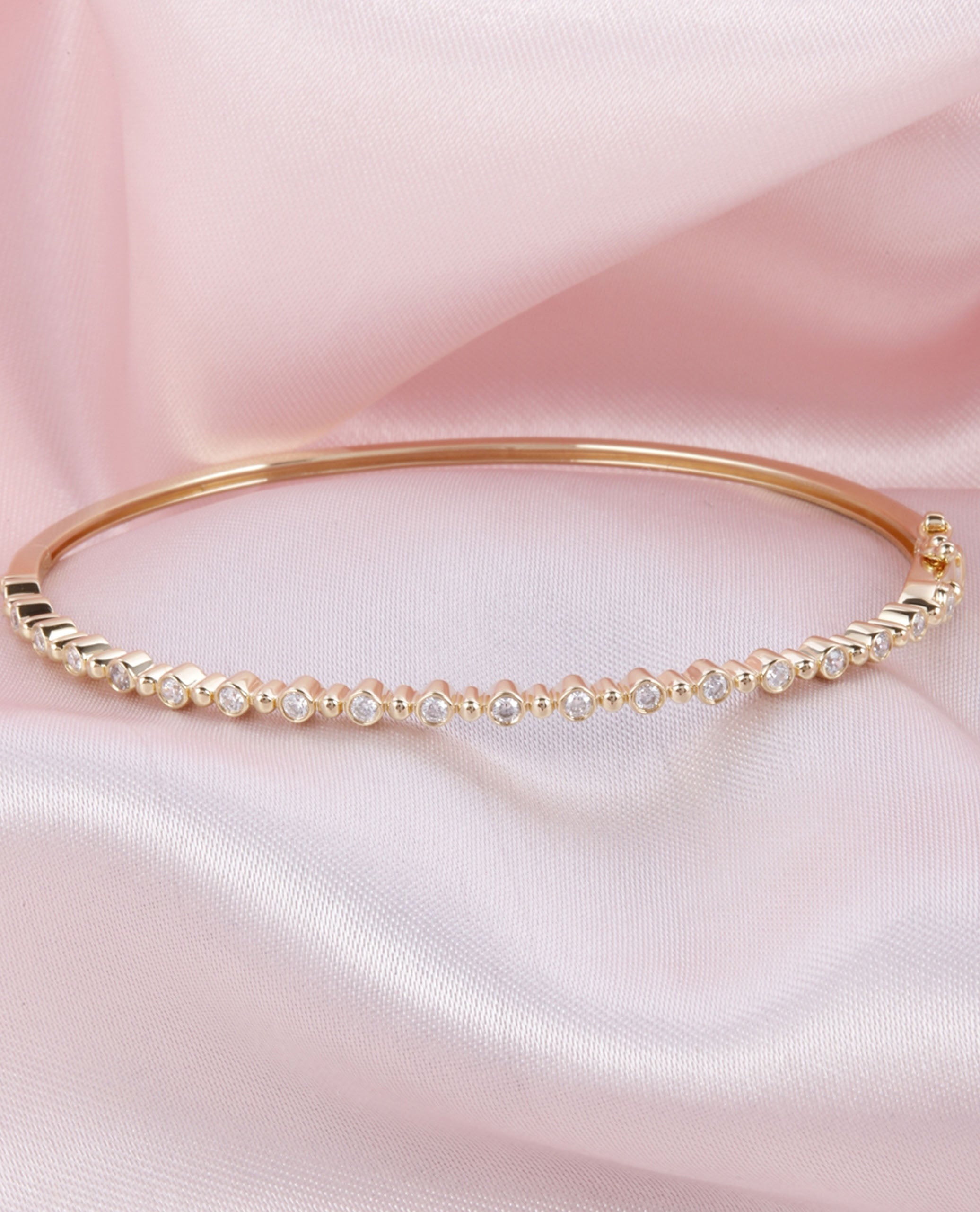 14K Yellow Gold 0.35 Carat Diamond Hinged Bangle Bracelet