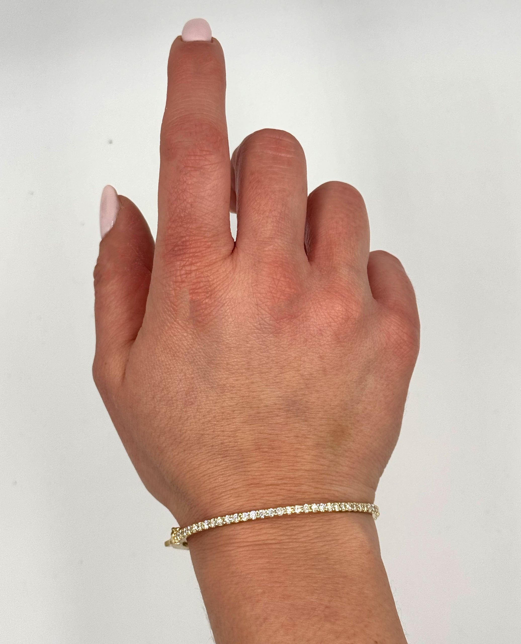 14K Yellow Gold 1.56 Carat Diamond Hinged Bangle Bracelet