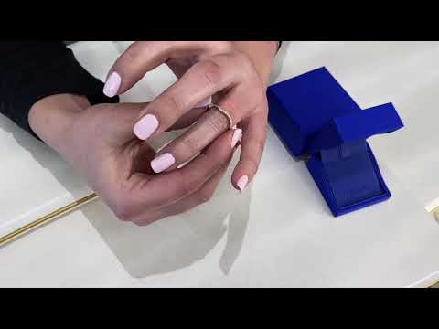 Tacori 2647 MDB Platinum Wedding Band