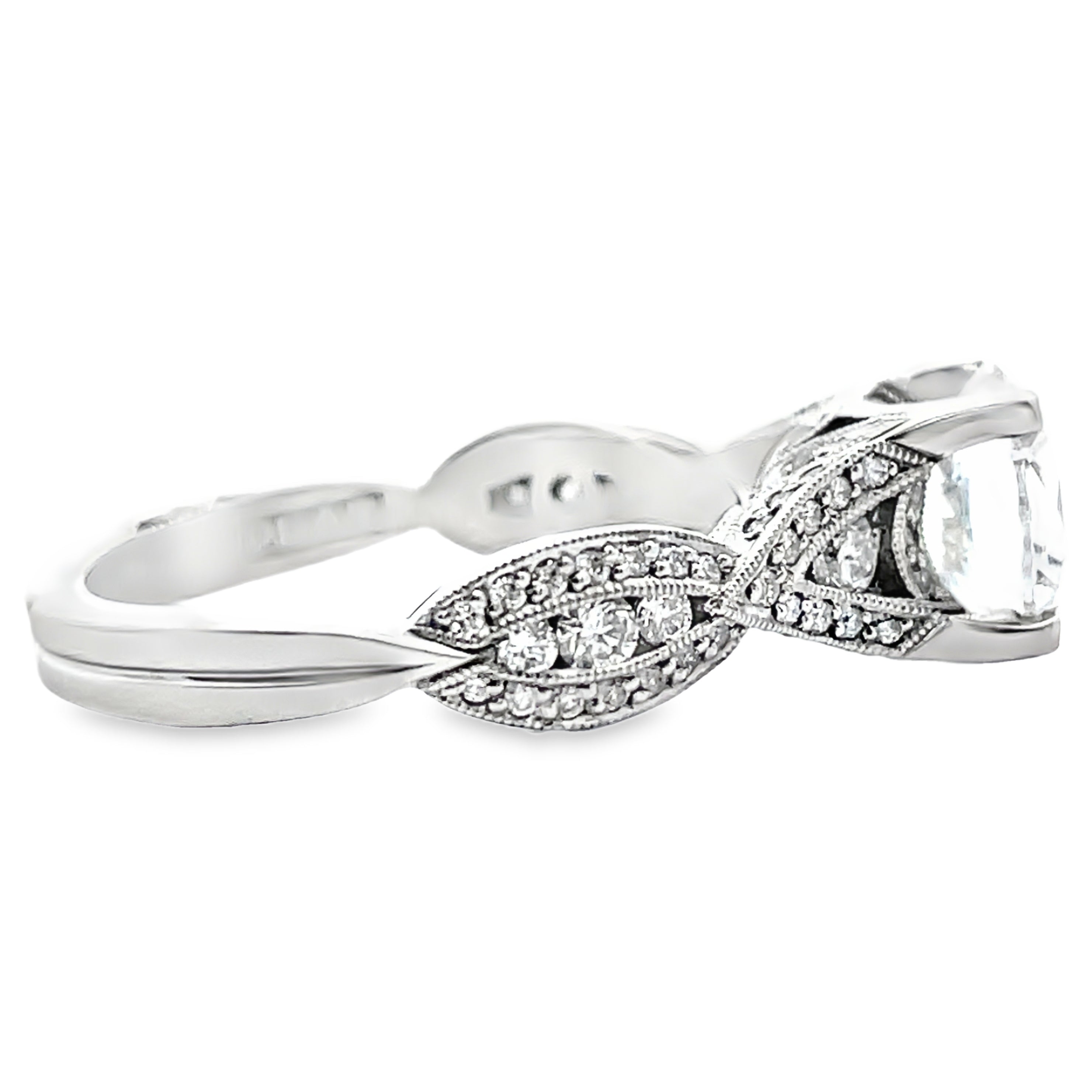Tacori 2647 RD 7.5 "Simply Tacori" Platinum Ribbon Engagement Ring