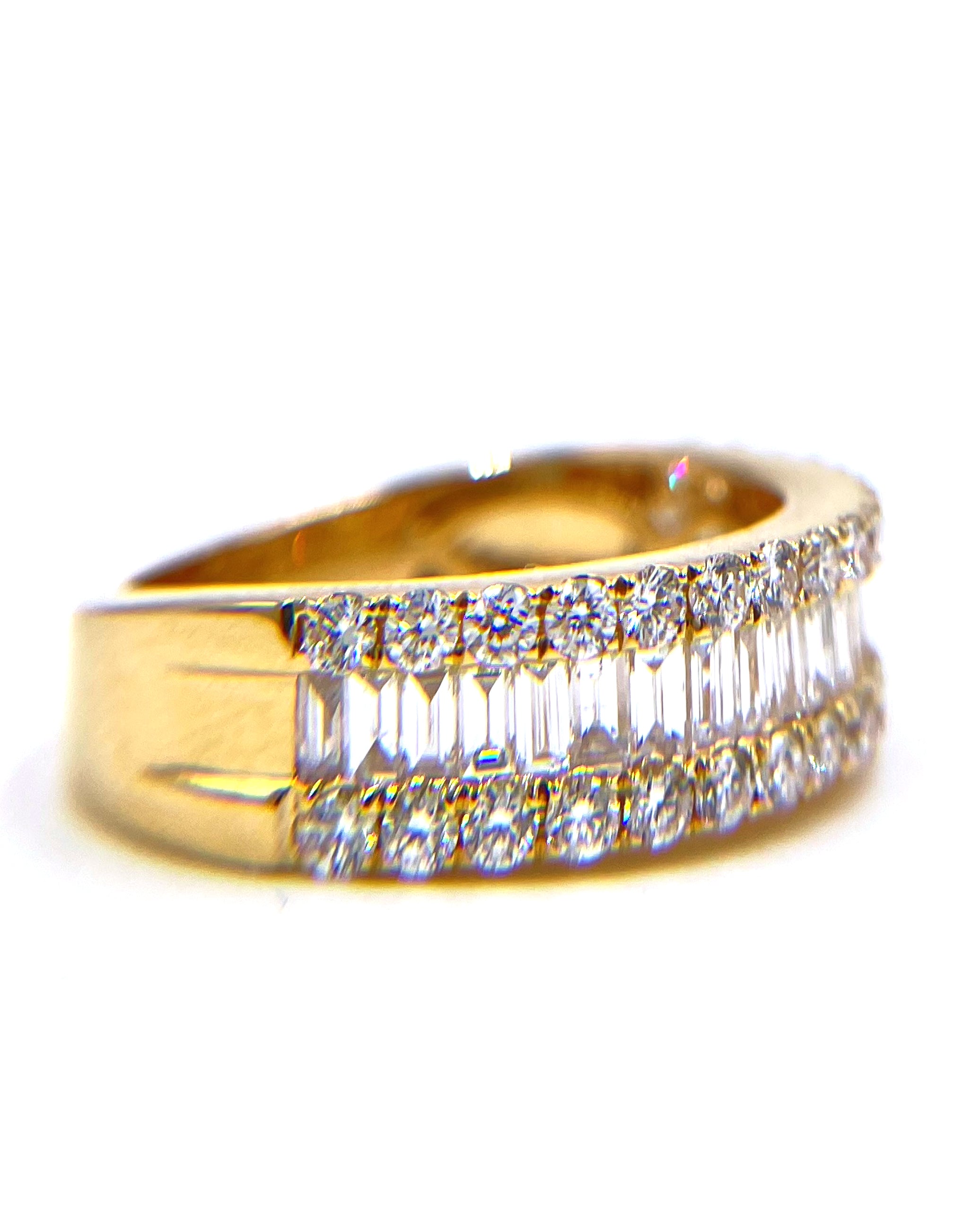 18K Yellow Gold Baguette and Round Diamond Ring