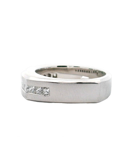 14K White Gold Men's Ring with Sapphire and Diamonds
