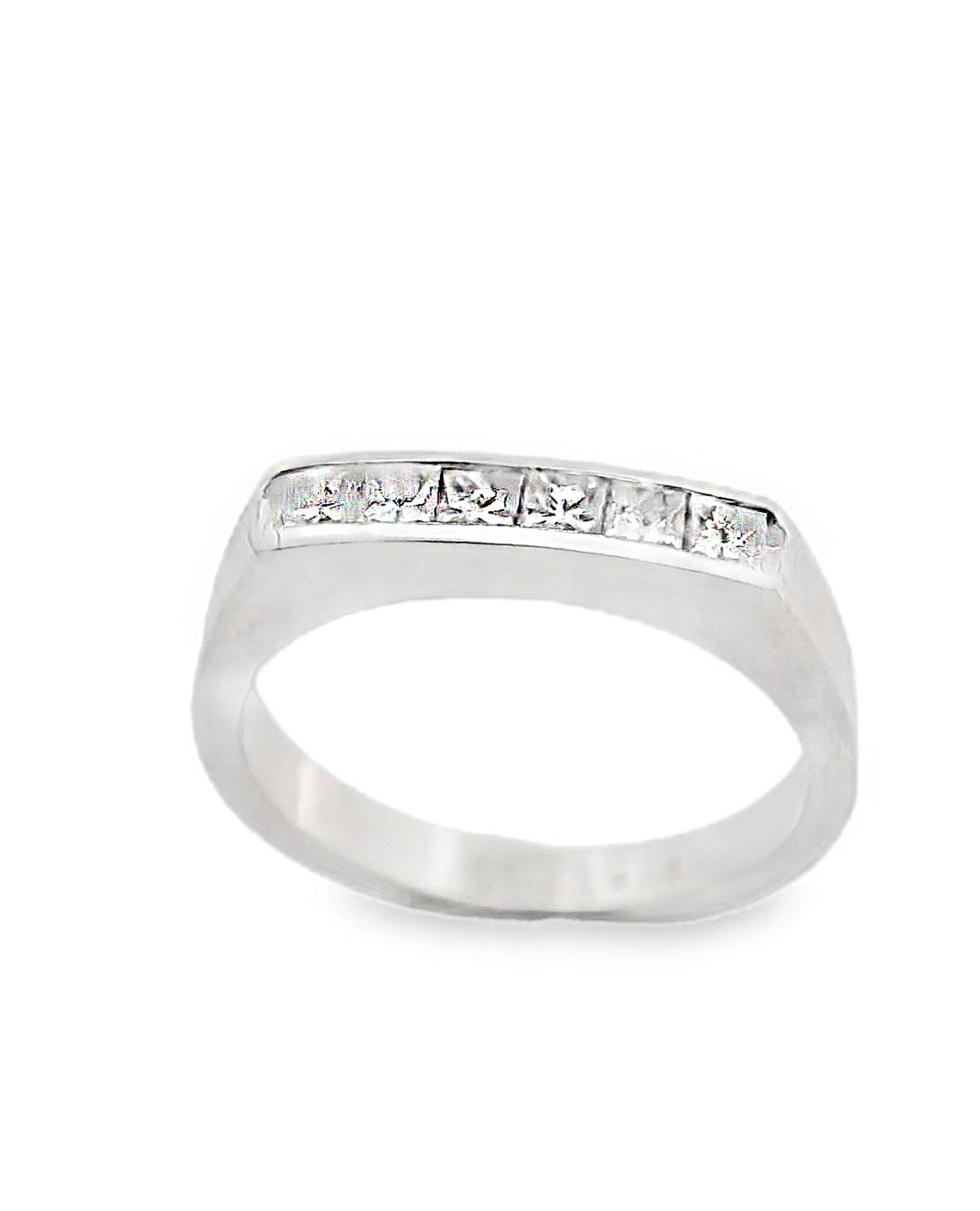 18K White Gold Ring with Princess Cut Diamonds- Size 6.5
