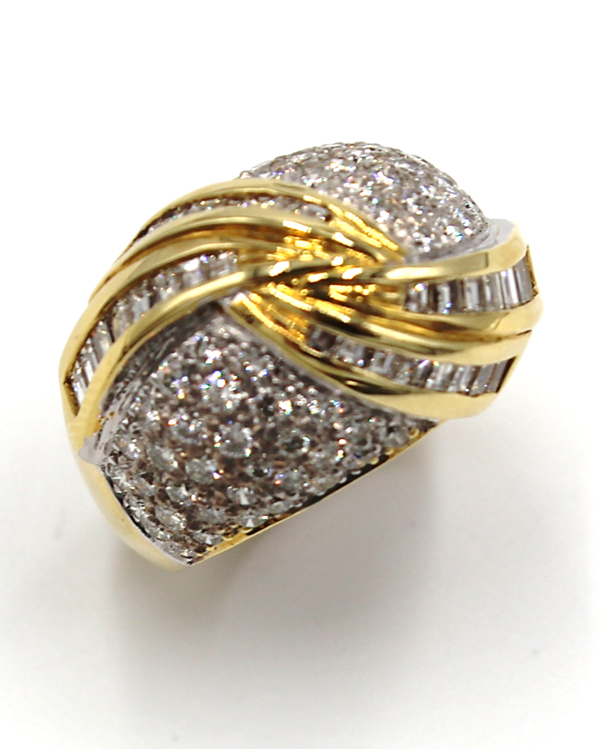 Vintage 2.15 Carat Diamond Swirl Dome Ring in 18K Gold
