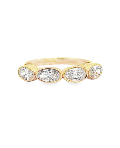 18K Yellow Gold Oval Diamond Fashion Ring