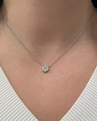 18K White Gold Diamond Pendant Necklace
