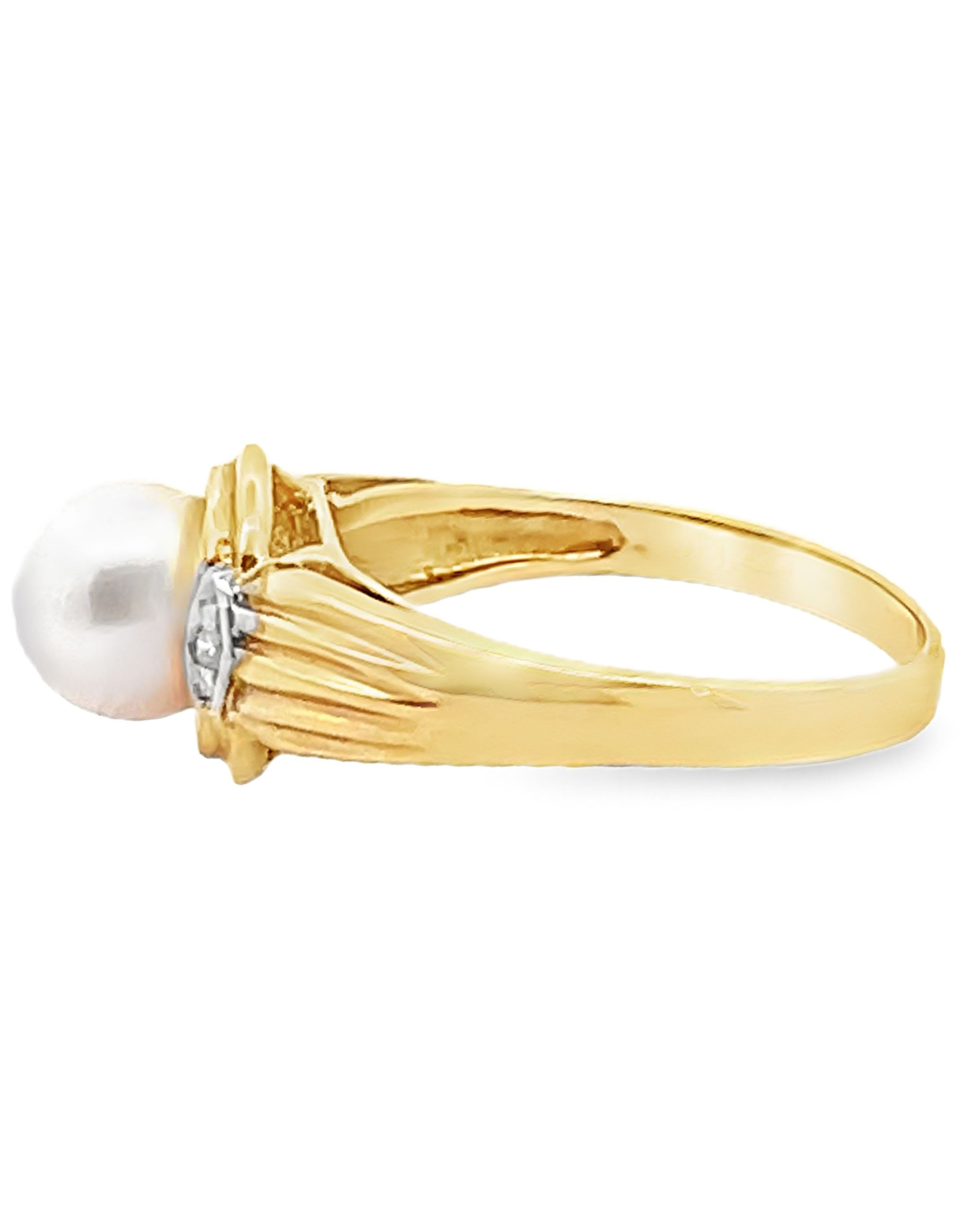 14K Yellow Gold Pearl Ring with Diamonds- Size 5.75