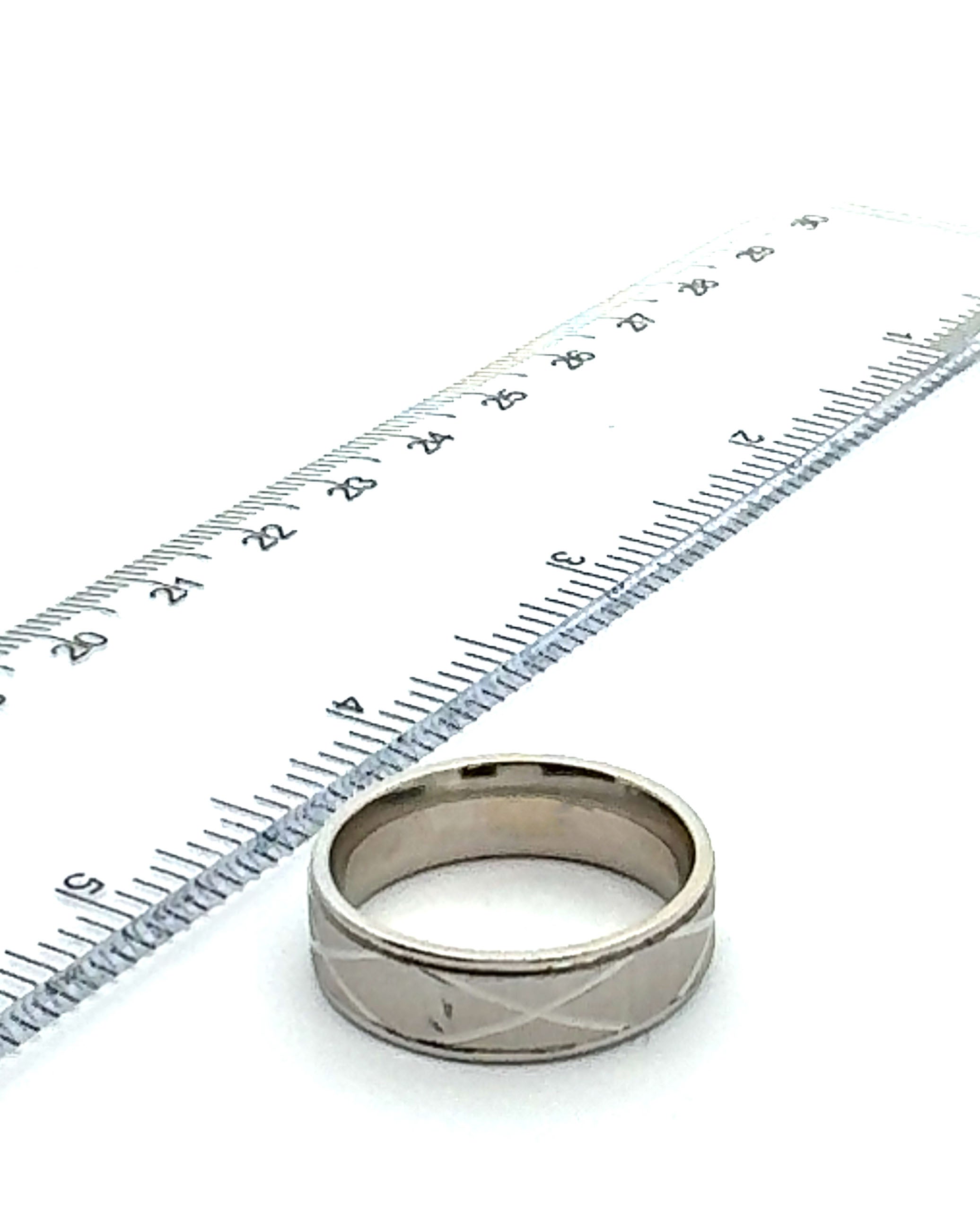 14K White Gold Wedding Band- Size 9