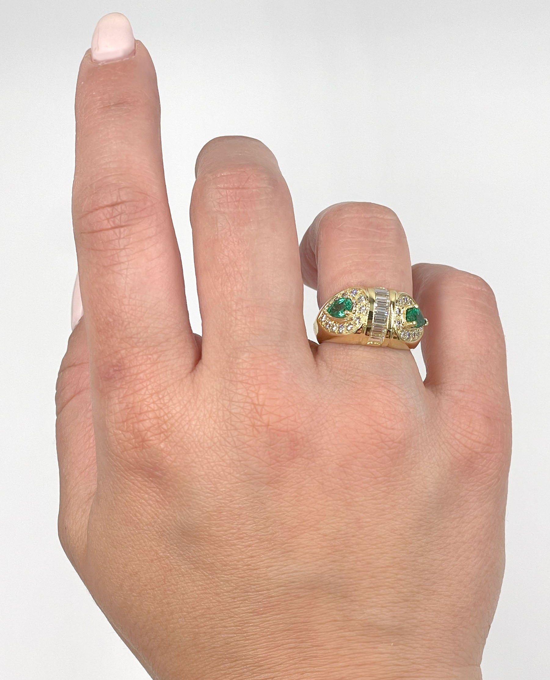 Vintage Pear Shaped Emerald Ring with Baguette & Round Diamonds Set in 18K Yellow Gold