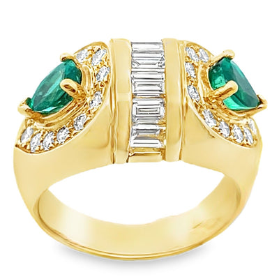 Vintage Pear Shaped Emerald Ring with Baguette & Round Diamonds Set in 18K Yellow Gold
