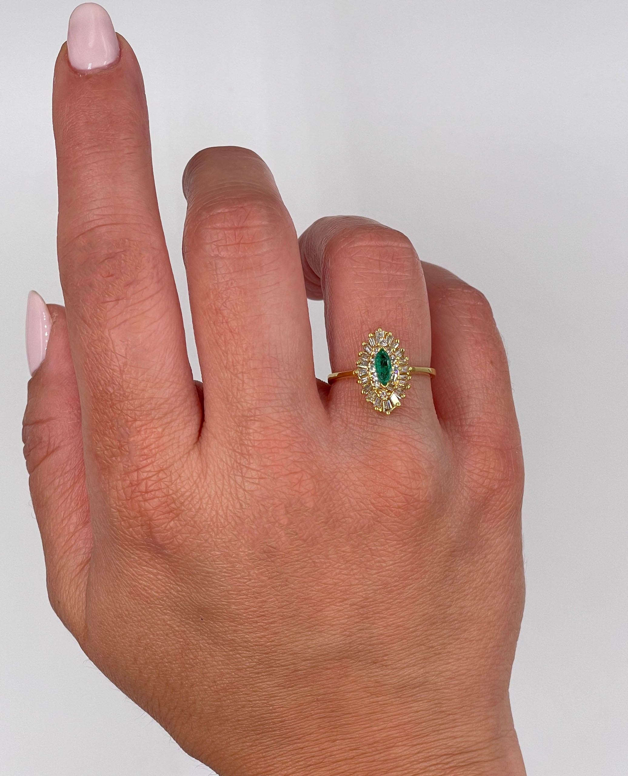 Vintage Marquise Emerald Ring with Round and Baguette Diamonds in 18K Yellow Gold