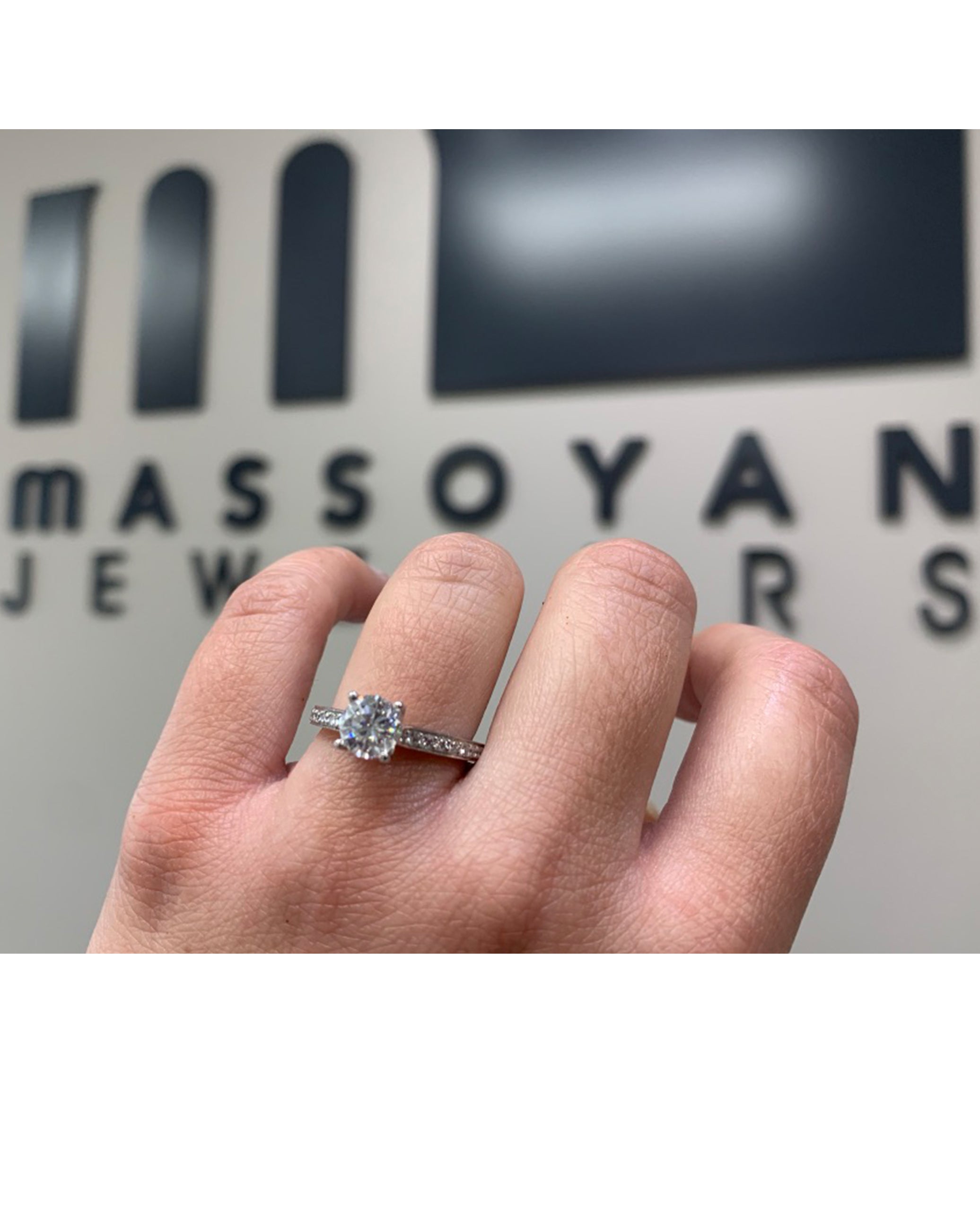 Ritani 1RZ2830 14k White Gold Classic Engagement Ring Setting for Solitaire 6.5 Millimeter Center Stone