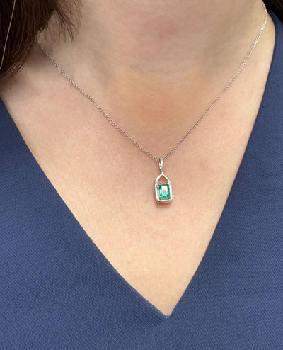 Recarlo AD 947/BS 18K White Gold Necklace with Center Emerald & Diamonds