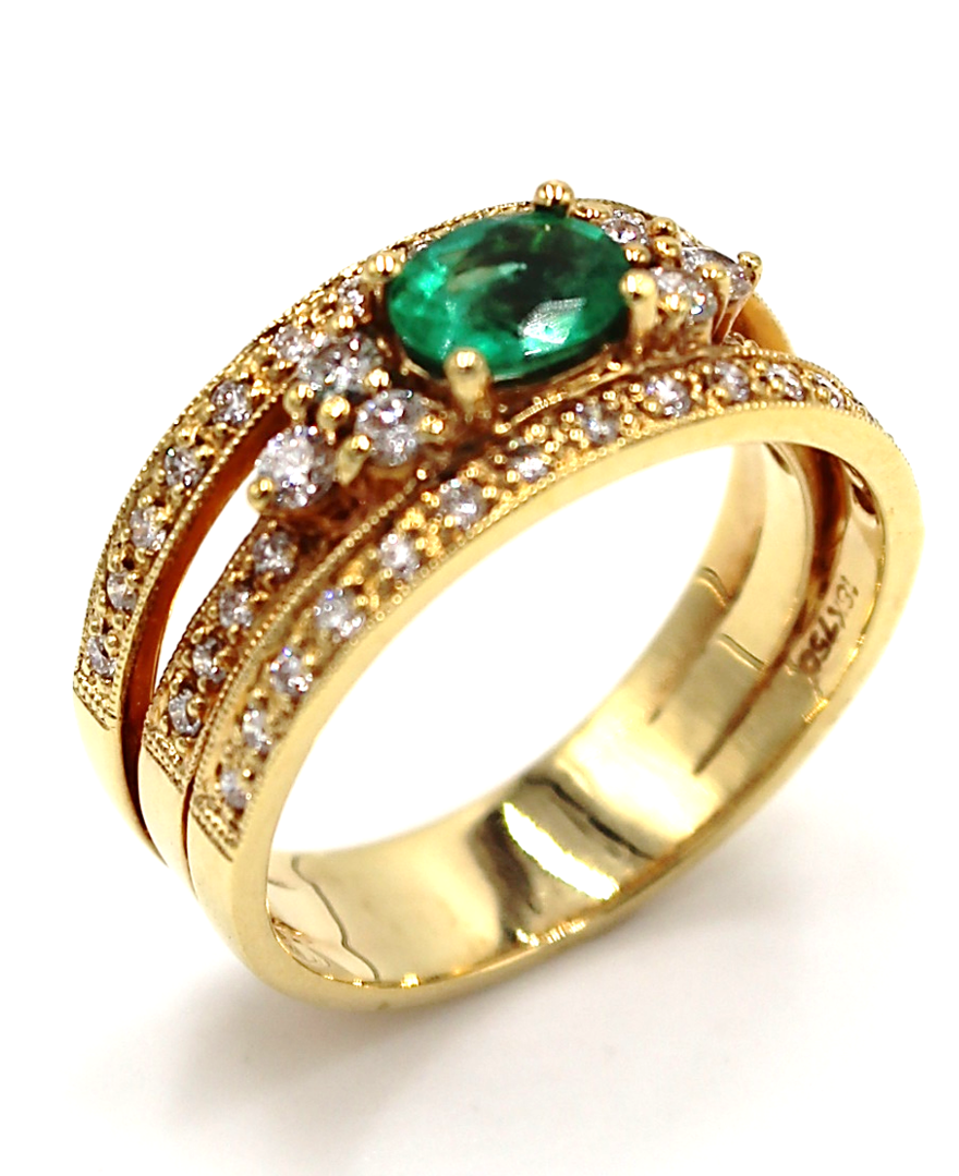 Emerald and Diamond Ring in 18k Yellow Gold