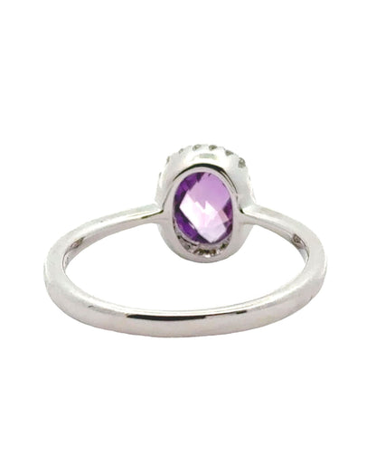 18K White Gold Ring With Oval Amethyst