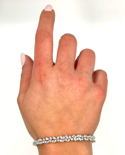 18K White Gold 2.41 Carat Mixed Cut Diamond Bangle Hinged Bracelet