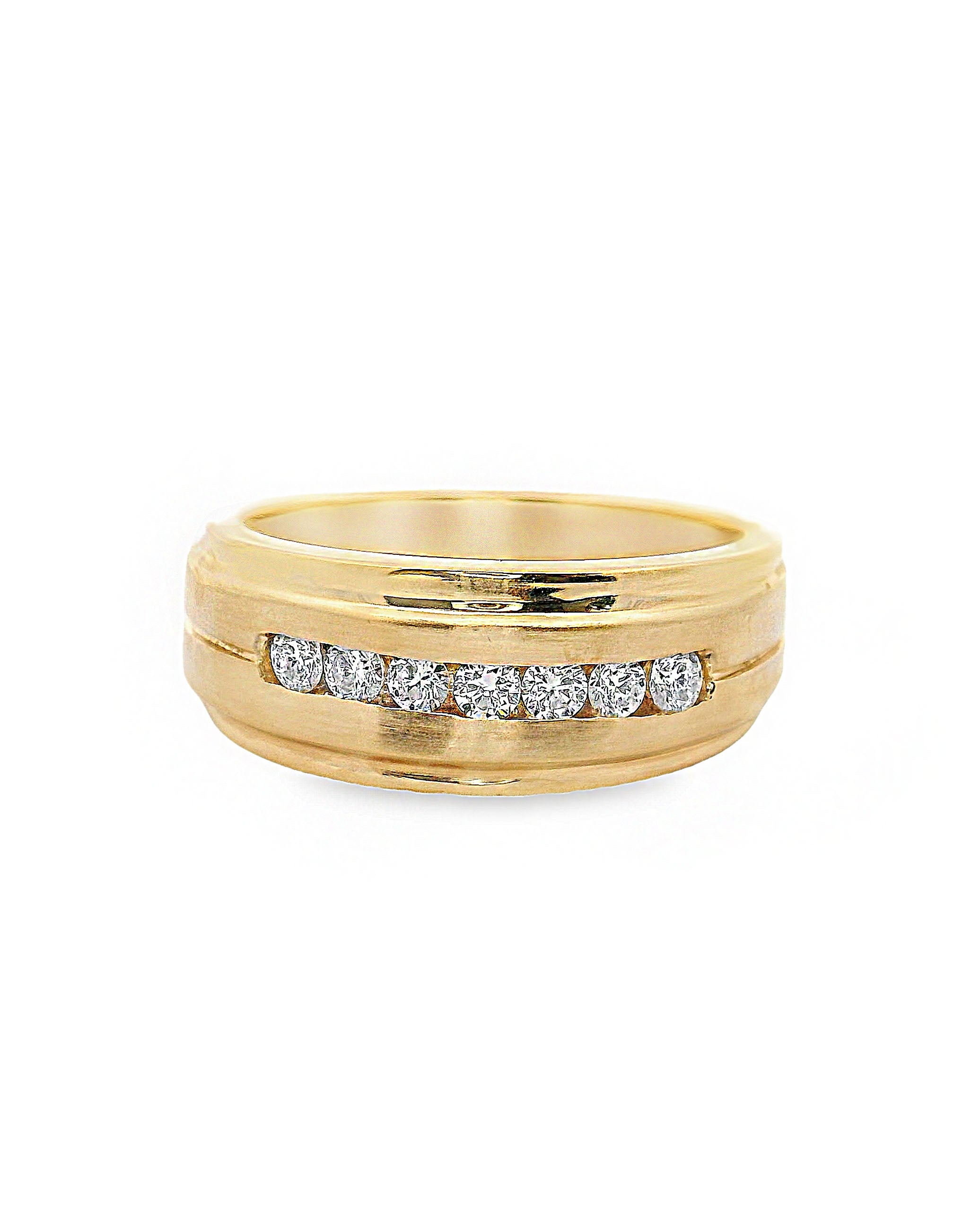 14K Yellow Gold Men's Ring with Round Diamonds