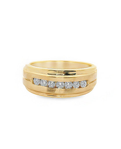 14K Yellow Gold Men's Ring with Round Diamonds