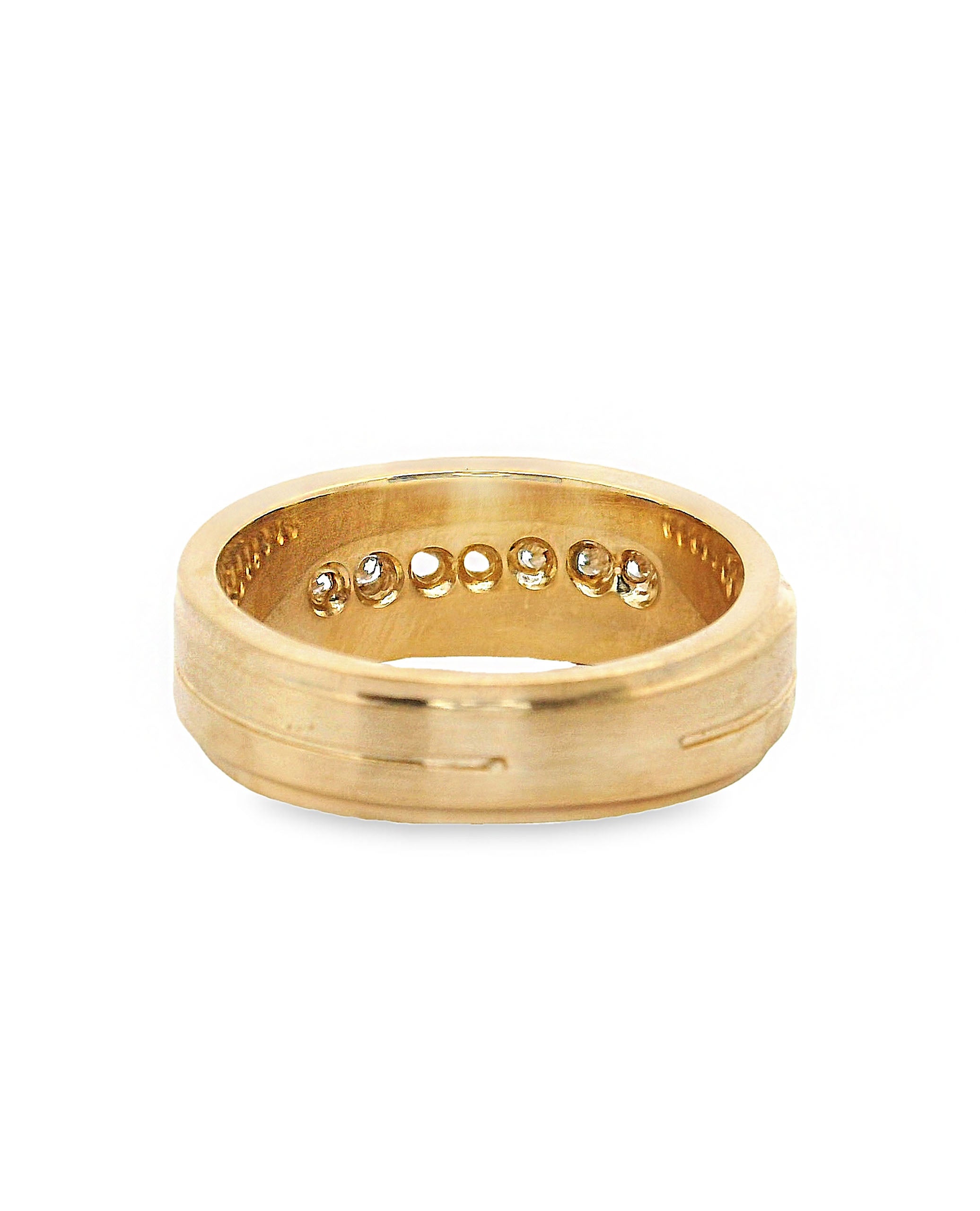 14K Yellow Gold Men's Ring with Round Diamonds