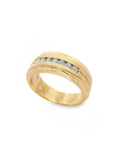 14K Yellow Gold Men's Ring with Round Diamonds