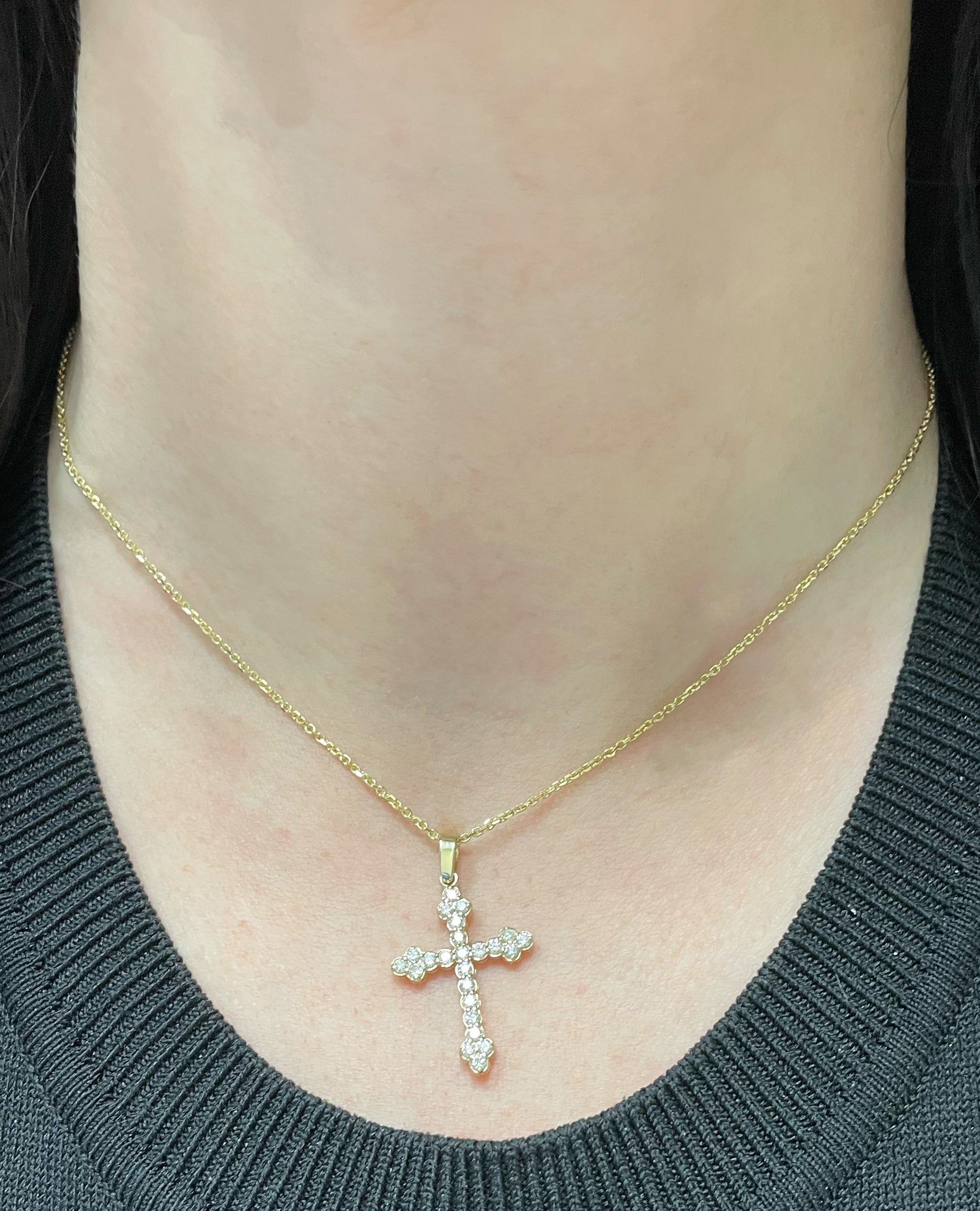 14K Yellow Gold Cross Pendant Necklace 0.52 Carats