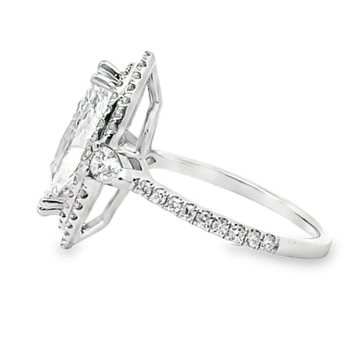 18K White Gold Diamond Ring with Lab Grown Marquise Center