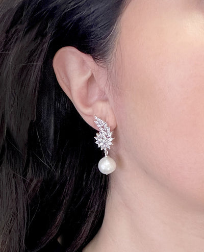 Sterling Silver Freshwater Pearl Dangling Earrings